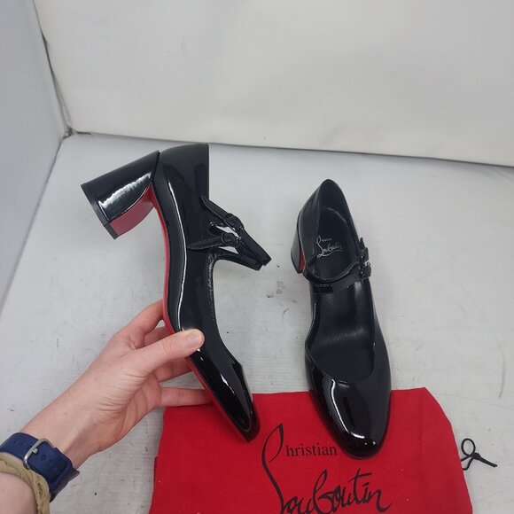 CHRISTIAN LOUBOUTIN Miss Jane Patent Black Buckle Pump Shoe - Picture 1 of 12